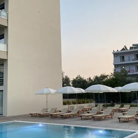 The Blue Wave Hotel 4*