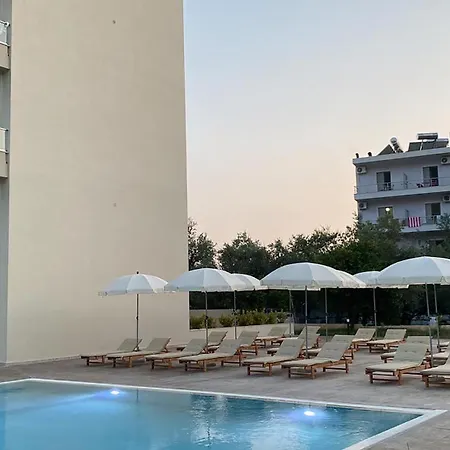 The Blue Wave Hotel 4*