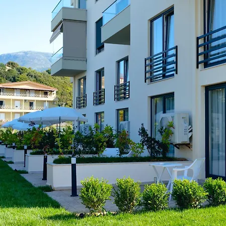 The Blue Wave 4* Himara